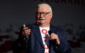 Zawiedliśmy ludzi”: Lech Wałęsa trwa przy swoim, gdy obietnice dotyczące dobra publicznego okazują się niespełnione
