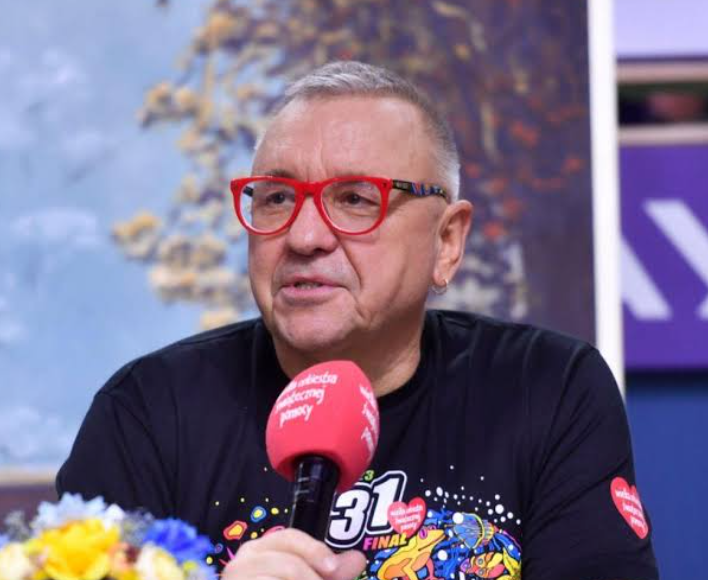 „Jerzy Owsiak: Kontrowersyjne hasło „Owsiakowi nie dam” – co ujawnia o głębokich podziałach w Polsce”