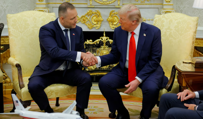 „Karol Nawrocki w Davos! Spotkanie z Donaldem Trumpem może wszystko zmienić”