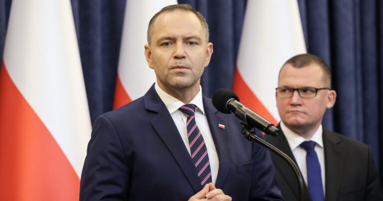 SZOK: Sąd Najwyższy Polski Właśnie ZNISZCZYŁ wybory prezydenckie – Chaos wybucha po BOMBASTYCZNYM dowodzie