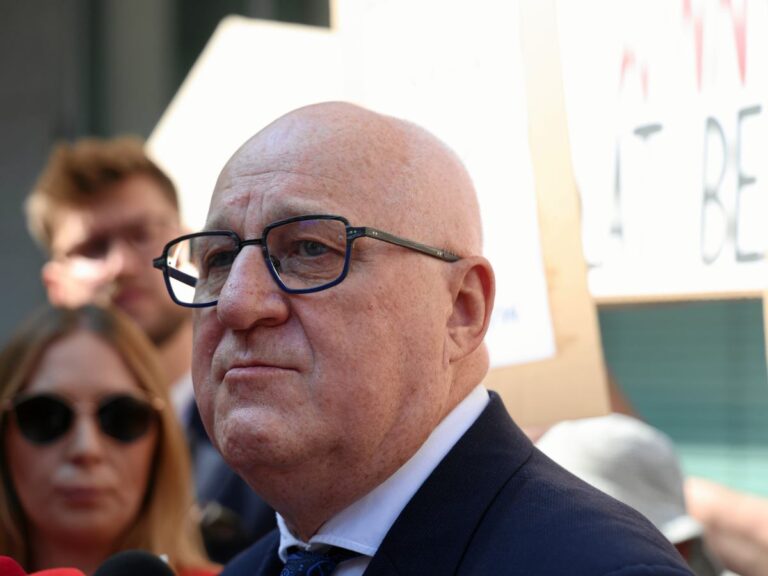 Sąd Najwyższy w Polsce zatwierdza ponowne przeliczenie głosów po ujawnieniu  nagrań CCTV dotyczących fałszowania wyborów przez szefa PKW.