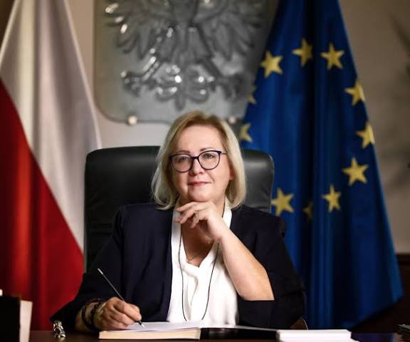 Szok w Polsce: Sąd Najwyższy odkrywa fałszerstwa wyborcze, nakaz aresztowania wydany wobec Karola Nawrockiego