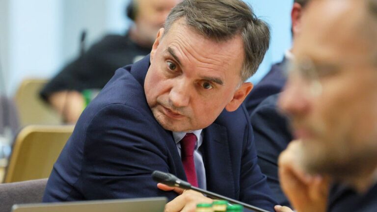 Hungary wycofują wsparcie dla Zbigniew Ziobro w obliczu eskalujących postępowań przed Sądem Najwyższym