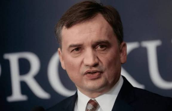 Koszmar prawny się pogłębia: Zbigniew Ziobro doświadcza niepowodzenia na Węgrzech
