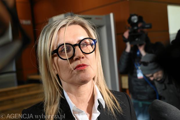 PÓŁNOCNY SKANDAL: Wyciekłe nagrania RZEKOMO pokazują szefa PKW Sylwestra Marciniaka przy urnach wyborczych — Sąd Najwyższy w STANIE WRZENIA! (ALLEGEDLY)