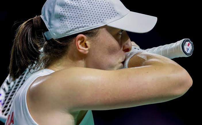 Gwiazda tenisa Iga Świątek przerywa milczenie w sprawie zawieszenia za doping i rodzinnego wstydu