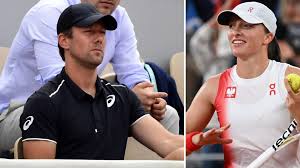 Iga Świątek rozstaje się z trenerem Wimem Fissette po słabym początku sezonu 2026 i spadku formy