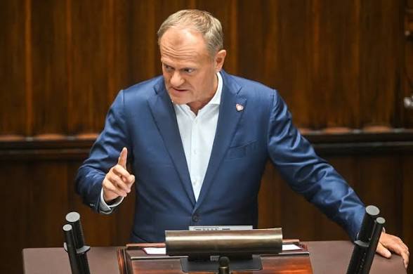Tusk wywołuje polityczną burzę po oskarżeniu opozycji o powiązania z „putinowskim frontem”