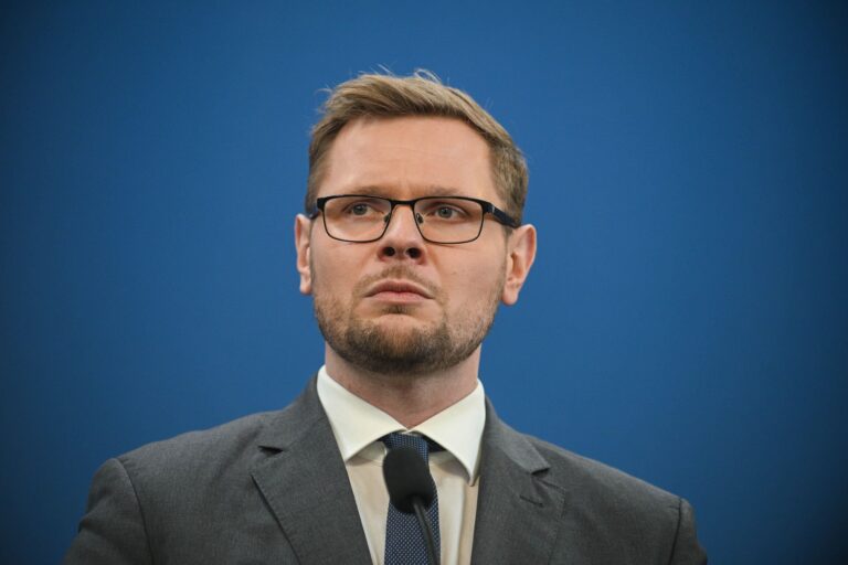 Czarne chmury zbierają się nad przyszłym prezydentem miasta. PiS popiera wniosek.