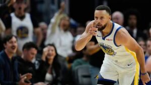 Steph Curry returns from injury with 29 points but Warriors lose to Rockets