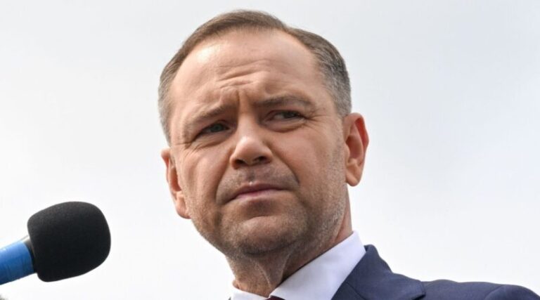 Skandal wyborczy się pogłębia: Sąd Najwyższy ma unieważnić zaświadczenie o wyborze Prezydenta.