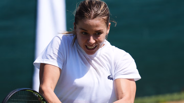 Porażka Mai Chwalińskiej z polską zawodniczką tuż przed Wimbledonem budzi poważne obawy.