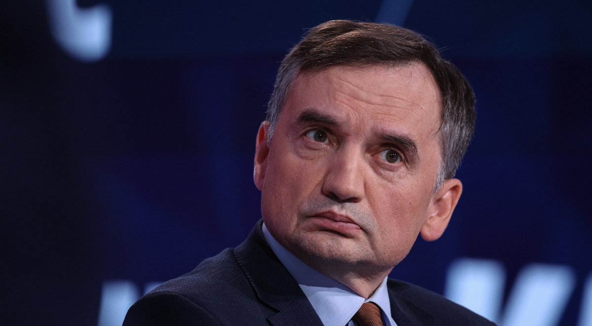 Niewiarygodny SKANDAL: Powiązania Tuska, Ziobry i PiS ujawnione! USA ogłaszają ekstradycję Ziobry do Polski — data już znana! Warszawa w panice!