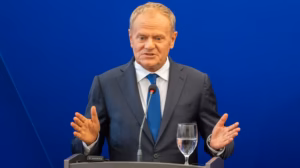 Donald Tusk o nocnym incydencie na przejściu granicznym. "Udało się uniknąć zagrożenia"