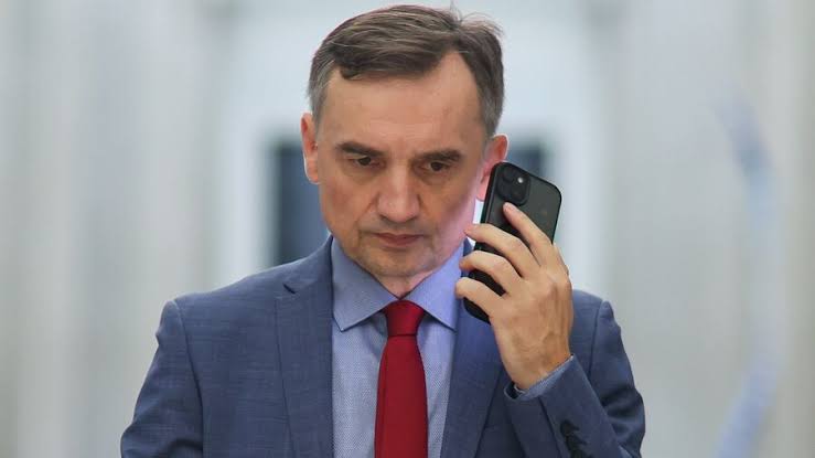 Zbigniew Ziobro wydaje bolesny werdykt po ujawnieniu w dokumentach rozwodowych sporu o 200 mln zł. „Wiedziałem, że popełniłem błąd”