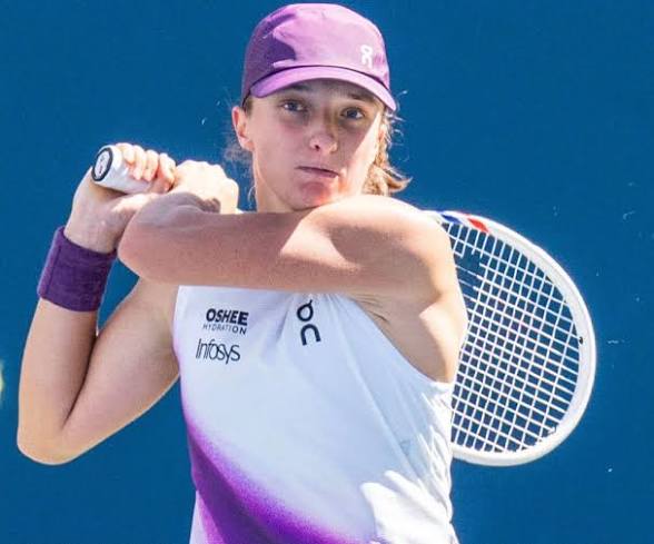 Kiedy Iga Świątek zagra z Qinwen Zheng? O której godzinie odbędzie się mecz? US Open [TRANSMISJA]