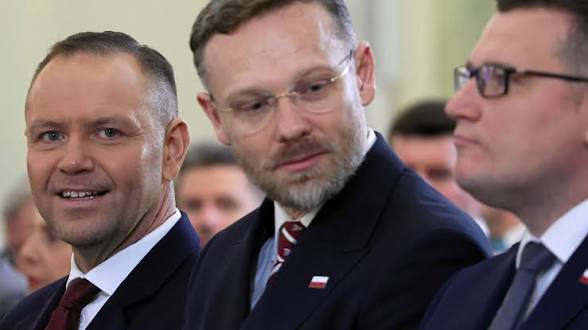 CBA zatrzymuje dyrektorkę Kancelarii Prezydenta i komentatora telewizyjnego w śledztwie dotyczącym PFN