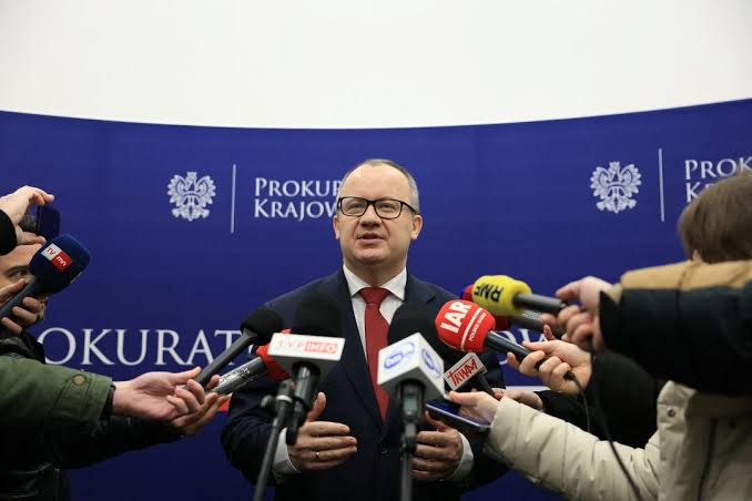 Tusk zakazał dziennikarzom Republiki udziału w konferencjach. Skandaliczna decyzja warszawskiego sądu.