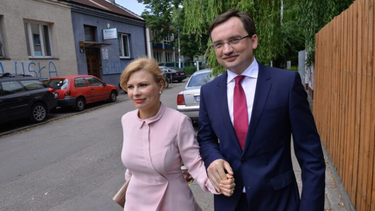 Patrycja Kotecka-Ziobro oficjalnie składa pozew o rozwód ze Zbigniewem Ziobrą w sprawie wartej 200 milionów złotych