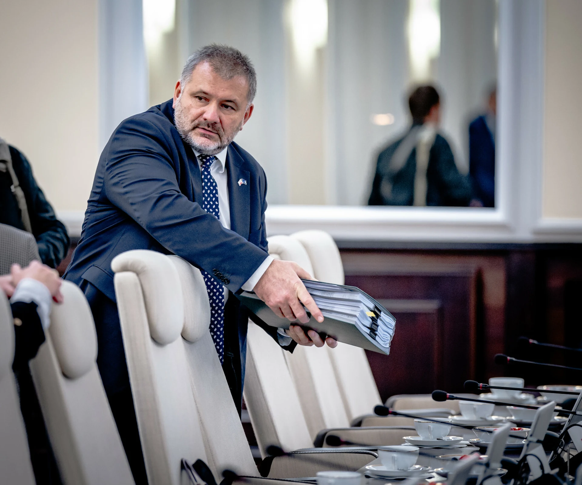 „Niepotrzebne zamieszanie”. Rząd jest zirytowany wpadką. „Waldek jest wściekły”.