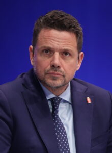 Rafał Trzaskowski w centrum politycznej burzy. Pięć nagrań ujawnia rzekome nielegalne transakcje z jego podpisem